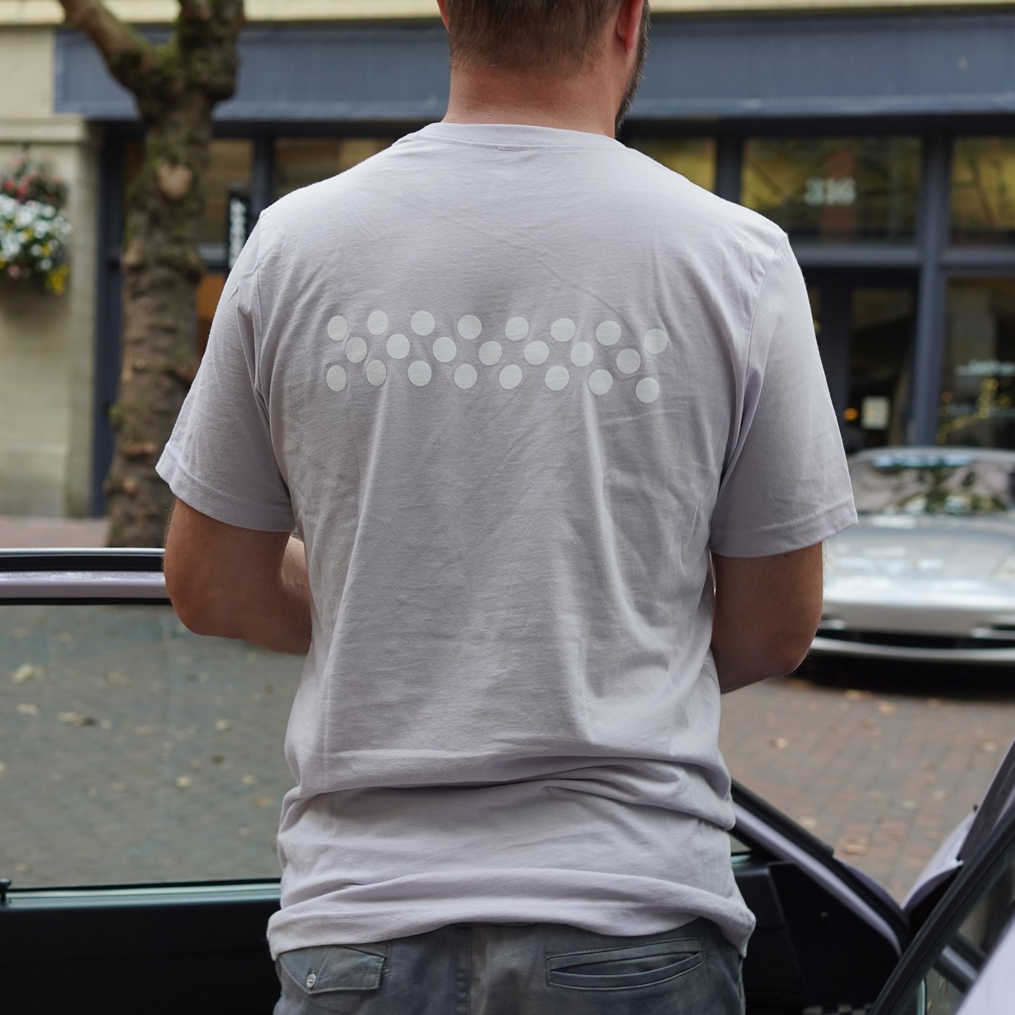 ORCA DOTS TEE